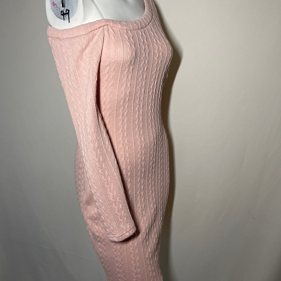 Light pink Bodycon mini dress off one shoulder - Picture 4 of 5
